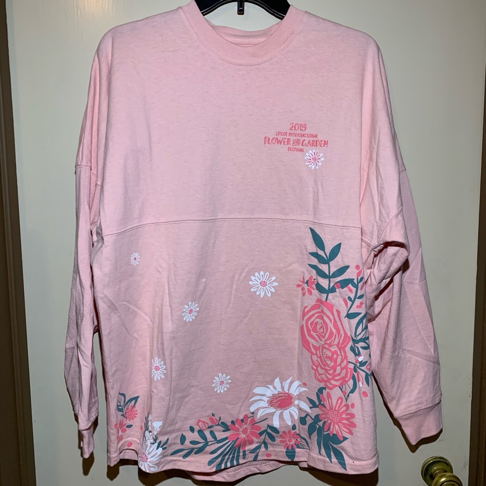 Nwot Disney world spirit jersey